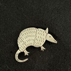 ARMADILLO BROOCH